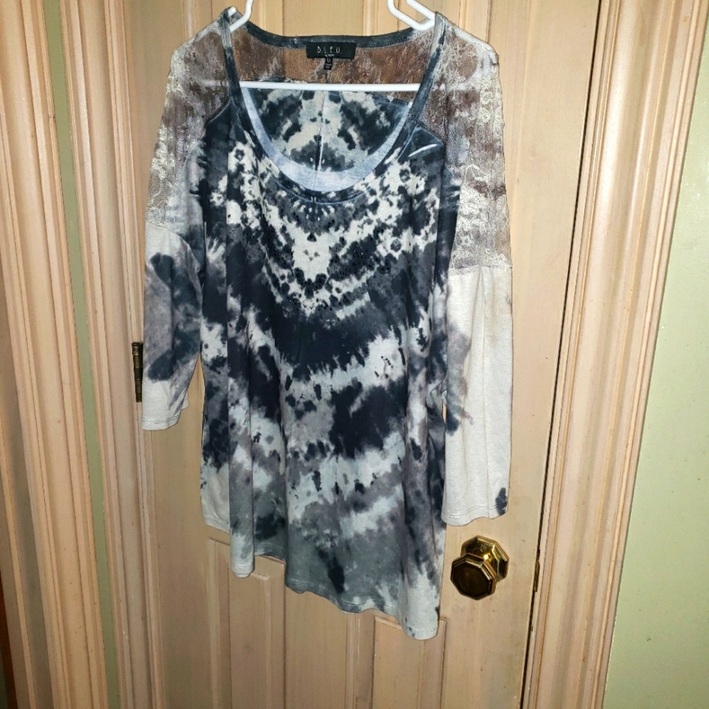 Bleu Woman plus sz 1X Fun Tie dye lace shirt Whimsigoth